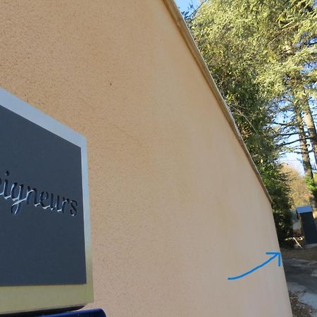Spacieuse Dependance Duplex 50 M2 Classe 3 Etoiles Sans Vis-A-Vis Greoux-les-Bains Luaran gambar