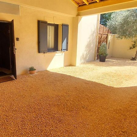 Spacieuse Dependance Duplex 50 M2 Classe 3 Etoiles Sans Vis-A-Vis Greoux-les-Bains Luaran gambar