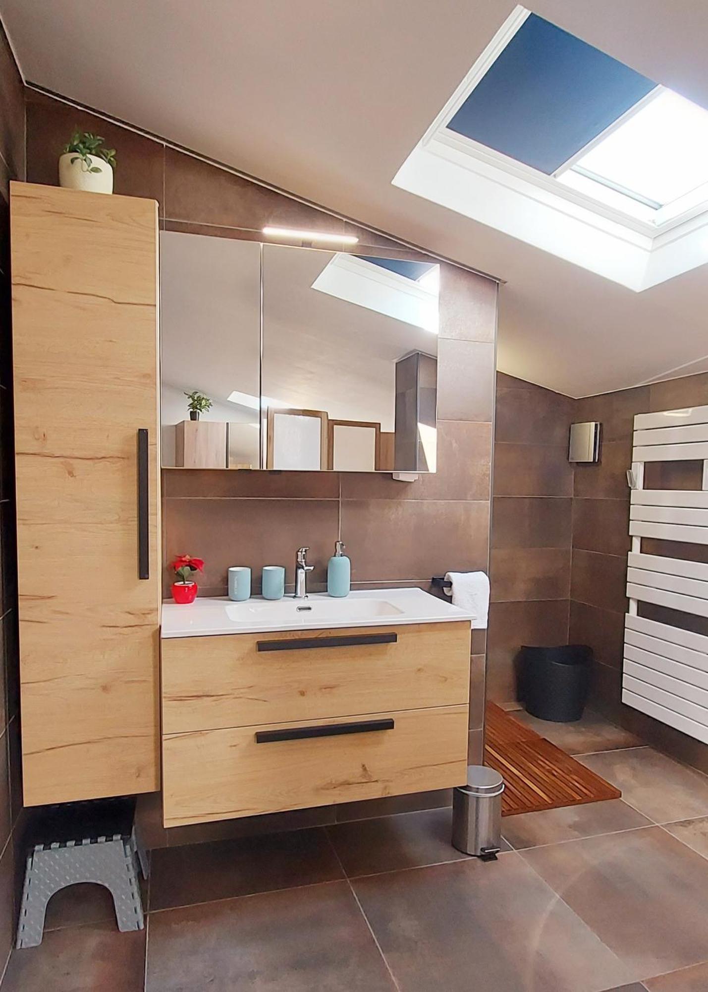 Spacieuse Dependance Duplex 50 M2 Classe 3 Etoiles Sans Vis-A-Vis Greoux-les-Bains Luaran gambar